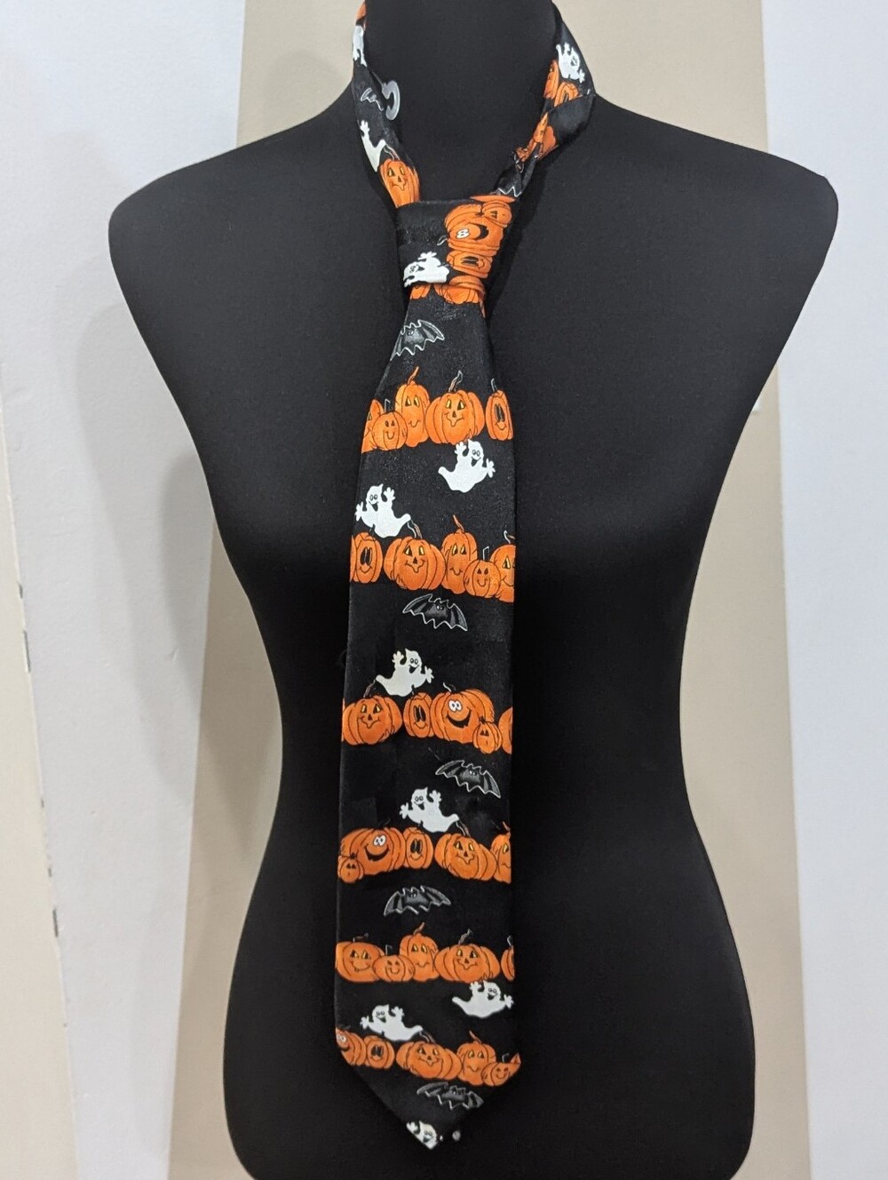 SpecialTies Hallmark Halloween Pumpkin & Ghost Men's Tie